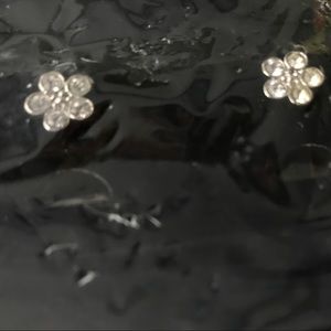 Rhodium Flower earrings